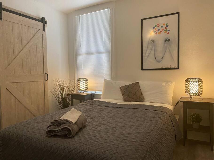 Chic Bungalow Apartment Steps From Armature Works & Downtown Riverwalk Tampa Kültér fotó