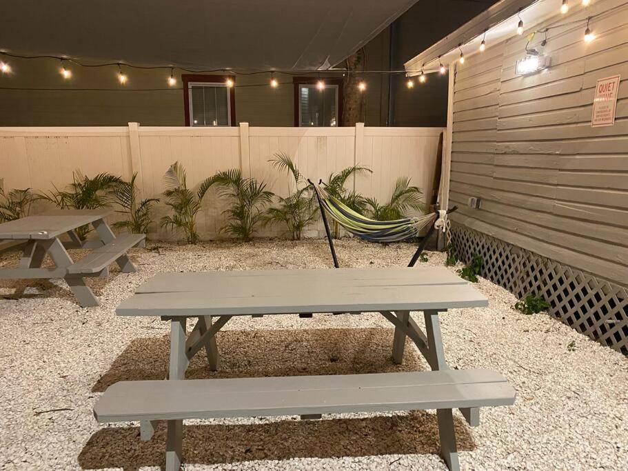 Chic Bungalow Apartment Steps From Armature Works & Downtown Riverwalk Tampa Kültér fotó