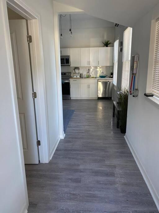 Chic Bungalow Apartment Steps From Armature Works & Downtown Riverwalk Tampa Kültér fotó